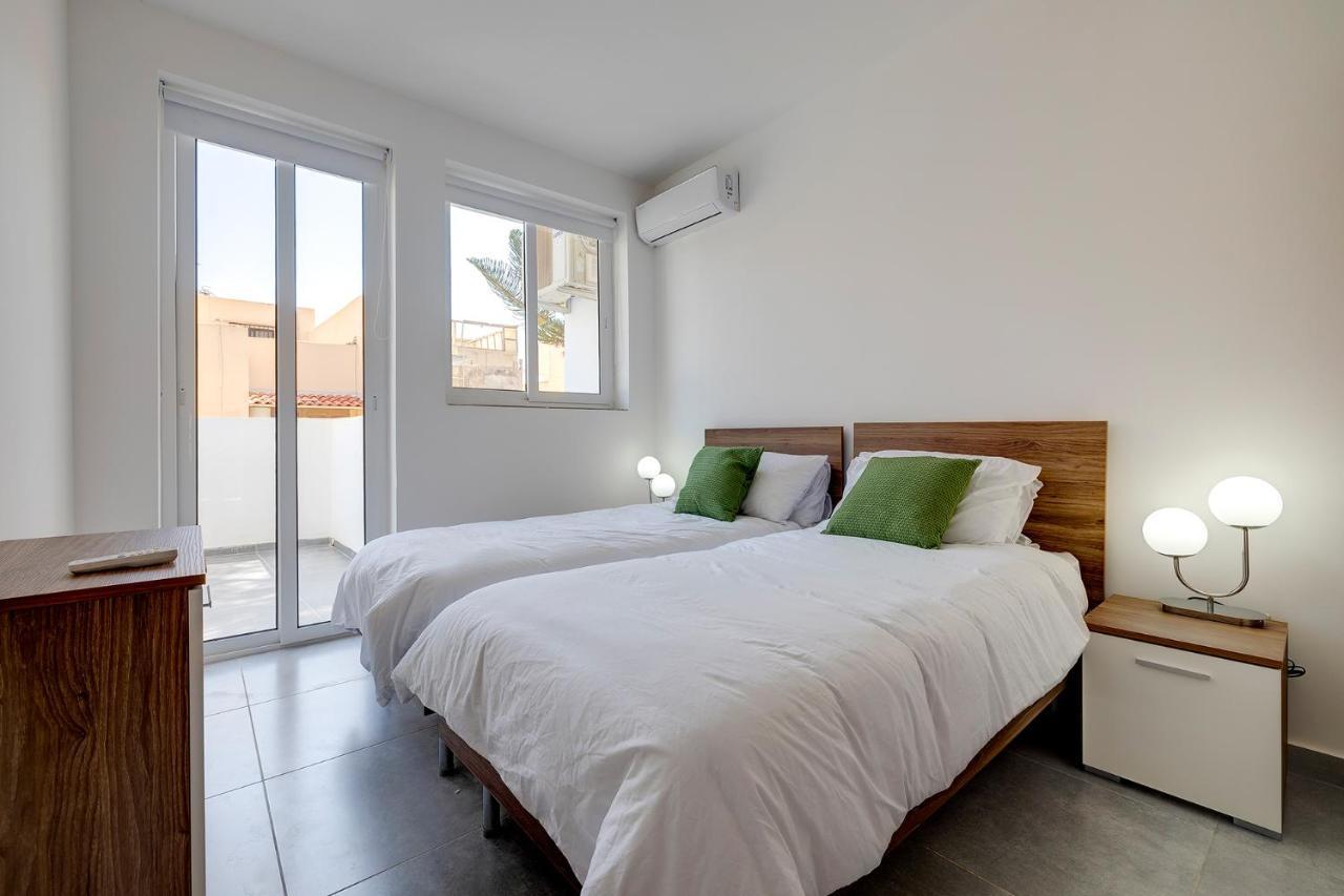 Central Sliema 3-Bedroom Retreat Buitenkant foto